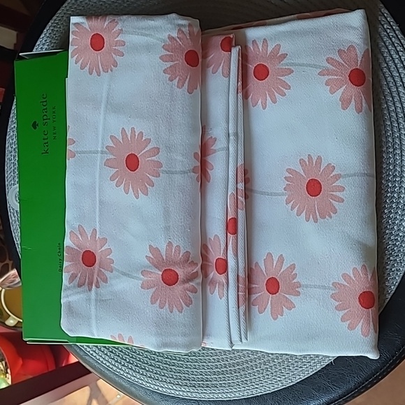 ♠️Kate Spade Shower Curtain - Picture 5 of 5